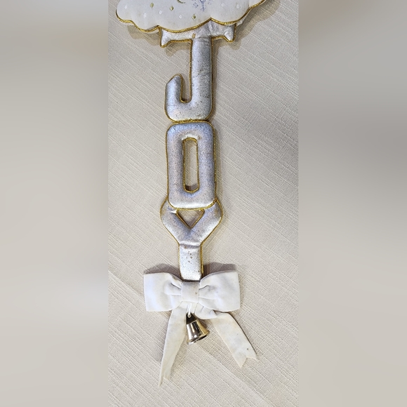 Disney Vintage Mickey & Minnie Christmas Wall Decor - Picture 3 of 8